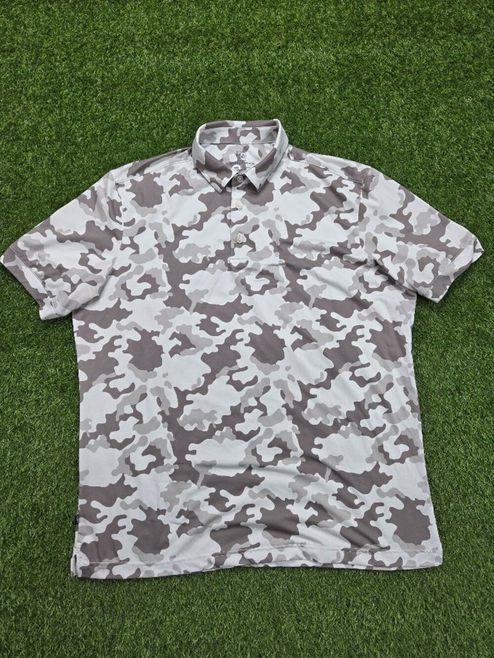 Mizzen Main Polo Shirt Mens Medium Classic Fit Camo White Gray Golf Performance